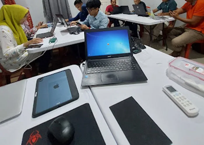 Metode Hybrid Learning: Cara Baru Bimbel Magazine Membantu casis hebat Sukses